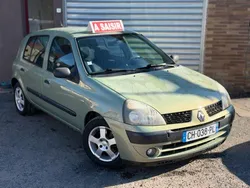 Renault Clio 2 AUTHENTIQUE 1.5 DCi 65 CH 228,000KM GARANTI 3 MOIS / CLIMATISATION / RÉVISION À JOUR / DISTRIBUTION A JOURS / IDÉAL JEUNE CONDUCTEUR