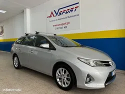 Toyota Auris Touring Sports 1.33 VVT-i Comfort +J16+Navi