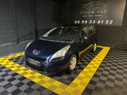 Peugeot 5008 1.6 HDI 110cv Boite Automatique