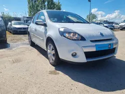 Renault Clio III 1.2 TCe 100ch XV de France 5p