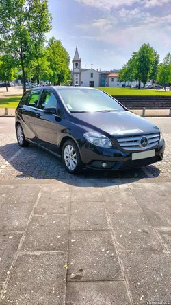 Mercedes-Benz B 200 Sports Tourer Cdi (motor Mercedes)