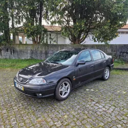 Toyota Avensis 2.0 D4D Sol