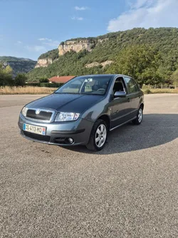Skoda Fabia 1.9TDI 100CH Bon état réviser courroie de distribution neuf CT ok