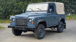 Land Rover Defender PICK UP