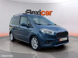 Ford Tourneo Courier 1.0 EcoBoost Titanium