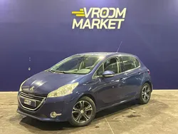 PEUGEOT 208 1.6 HDI 115ch ALLURE - Pas d'Adblue - Distribution et entretien OK - Radars de stationnement - Régulateur - GPS