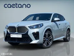 BMW iX2 eDrive20 Pack Desportivo M