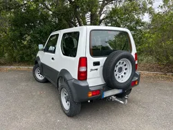 Suzuki Jimny 4x4 II 1.3 VVT 85cv JX 4 Places Clim / Attelage / 89 450 kms - Livraison France&Corse
