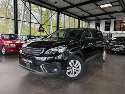 Peugeot 5008 HDI 130CH 7 places GPS Régulateur de vitesse Maintien dans la voie Radars AV/AR 17P 289/mois