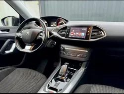 Peugeot 308 Automático com 115000km