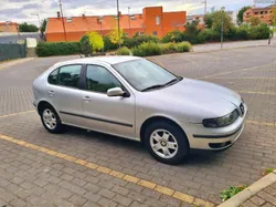 Seat Leon seat Leon1.6 gasolina ,105 cv