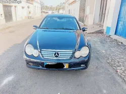 Mercedes-Benz C 220 C220