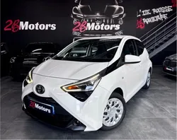 Toyota Aygo 2 1.0 VVT-i 72ch BVA X PLAY•Feux LED•Caméra•CARPLAY•Palettes aux volant•Roue de secours