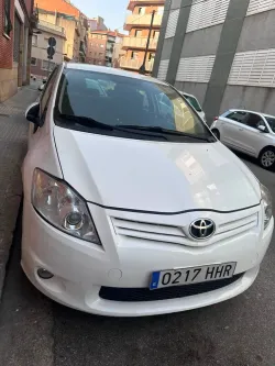Toyota Auris Auris 2.0D-4D Active Active