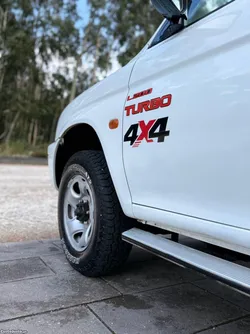 Mitsubishi L200 2.5TurboDiesel 100cv 3Lugares Cabine Simples
