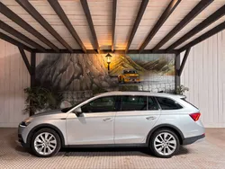 Skoda octavia scout 2.0 tdi 200 cv 4x4 dsg
