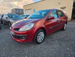 RENAULT Clio III 1.4 i 100 cv - 2006 - 179000 kms - Climatisation - 5 Portes