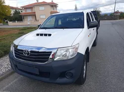 Toyota Hilux 2.5 D-4D Cab. Dupla 2Wd