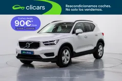 VOLVO XC40 T2 Momentum Core