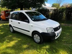 Fiat Panda essence, distribution neuve, garantie trois mois