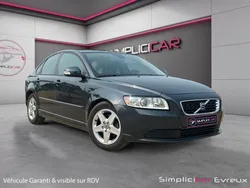 VOLVO S40 VOLVO S40 1.6 D DRIVE 110 START STOP MOMENTUM 110Ch Garantie 12 mois 174908 kms