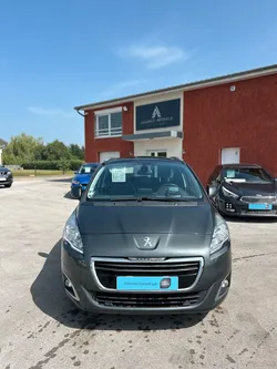 Peugeot 5008 1.6 BlueHdi 120Ch S&S Allure BVM6 - GPS/ Toit panoramique/ JA 17’ /Radar AV/AR