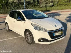 Peugeot 208 1.6 BlueHDi Style