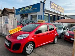 A saisir c1 essence 13.330kms d'origine 5 portes possibilité garantie 12 / 24 / 36 mois