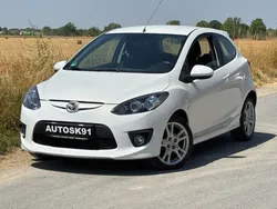 Mazda 2 / 1.3 sport