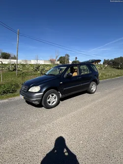 Mercedes-Benz ML 320 V6