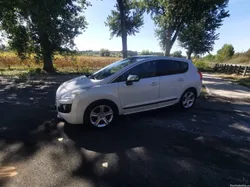 Peugeot 3008 HYBRID FULL EXTRAS