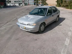 Hyundai Accent 1.3i (económico)