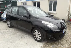 Renault GRAND SCÉNIC III 1.5 DCI 110 ECO2 CARMINAT TOM TOM EURO 5 7 PL