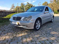 Mercedes-Benz C 270 Como novo