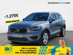 VOLVO XC40 D4 Momentum AWD Aut.