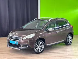Peugeot 2008 1.6 e-HDI 115 FELINE