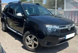 DACIA Duster 1 SUV 1.5 dCi 4x2 / 107 cv *Finition Laureate /Attelage / Clim