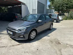 HYUNDAI i20 II 5 Portes 1.2 i 16V 75 cv
