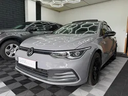 Volkswagen Golf VIII 1.5 eTSI 150ch - Toit ouvrant, IQ light, siège chauffant...