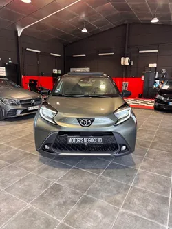 Toyota aygo x 1.0 s-cvt-i 72 dynamic cabriolet boite auto carplay camera loa possible