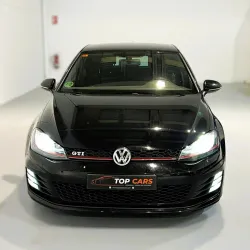 Volkswagen Golf GTI 2.0 TSI 220