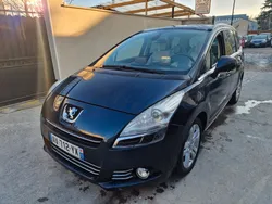Peugeot 5008 1.6 hdi 110ch boite automatique