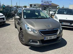 PEUGEOT 2008 1.2 82 cv boîte Auto