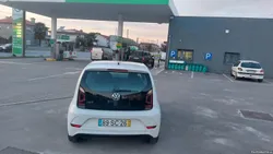 VW Up! 1.0 85000km como novo