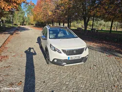 Peugeot 2008 PureTech 110 Stop&Start Crossway