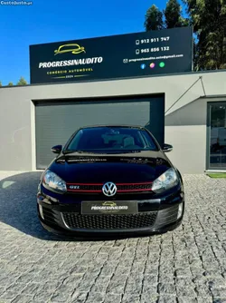 VW Golf GTI 2.0 TSI