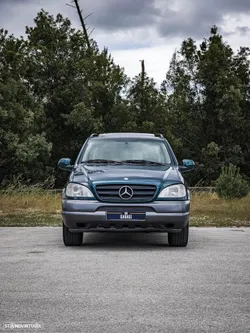 Mercedes-Benz ML 320 Standard