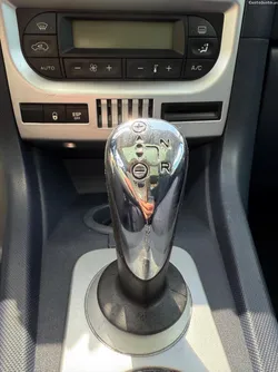 Peugeot 1007 Automático estimado poucos kms