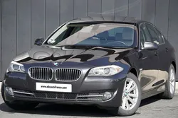 BMW SERIE 5 525dA xDrive 218CH Confort – 8 920 EUR D'OPTIONS – Historique limpide