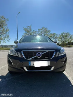Volvo XC 60 2.4 D5 R-Design AWD Geartronic